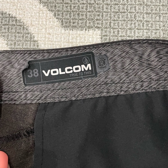 VOLVOM SURF N' TURF HYBRID SHORTS - CHARCOAL HEATHER 38 GREY - Picture 4 of 4